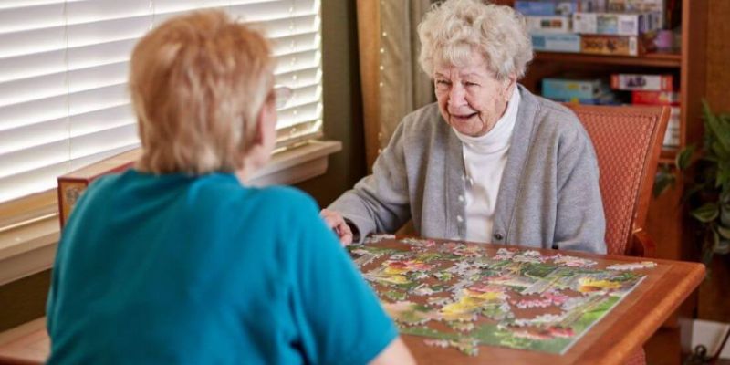 Clermont Park Senior Living Community in Denver, CO - adult day program